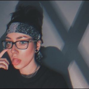 Meet your Posher, Kaitlyn